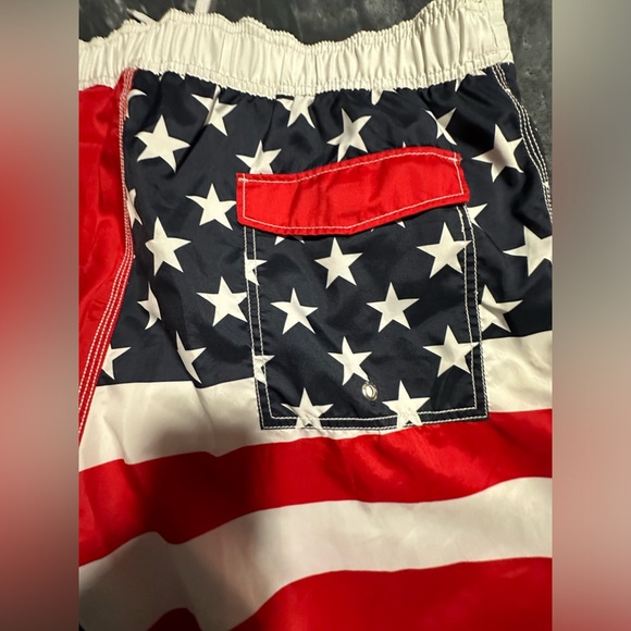 Men’s Old Navy Swim Surf Trunks Shorts Size 2XL USA Red White Blue Flag. - Picture 5 of 6
